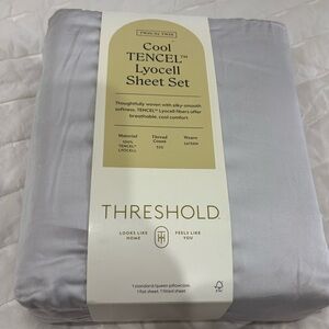 NWT Threshold Gray Sheet Set Luxurious Bedding Twin- 320 thread count